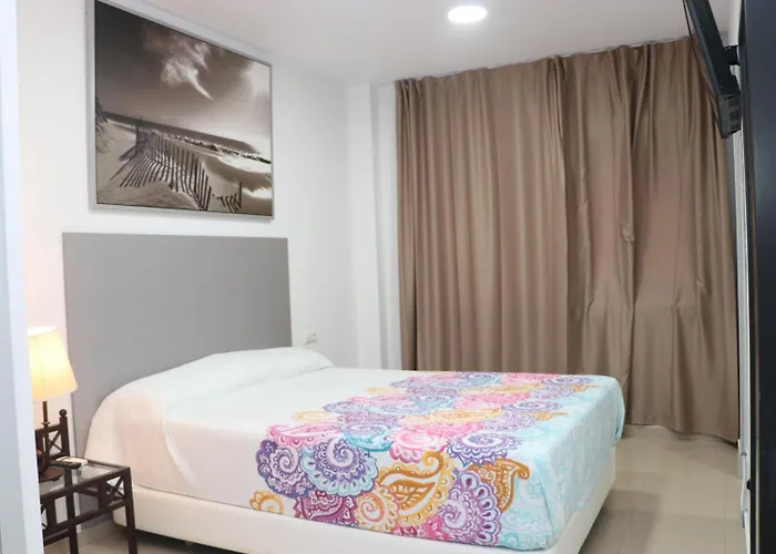 Puerta Del Sol Apartment